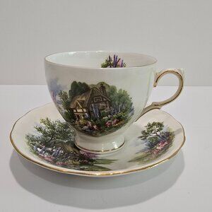 Royal Vale - Cottage Scene Bone China Vintage Tea Cup & Saucer, Pattern #7382